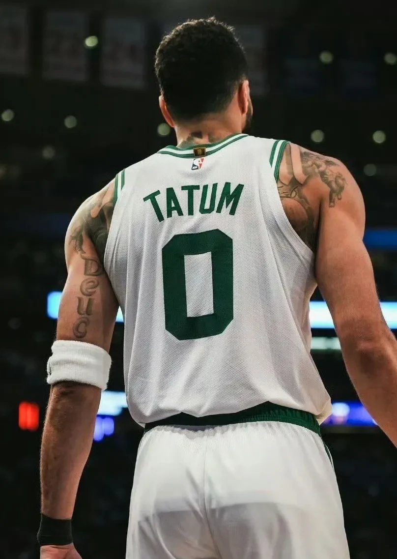 爱游戏全站-篮球人物塔图姆纪录片