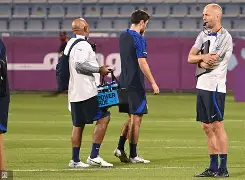 爱游戏全站-迈阿密热火篮板制胜备战法甲上海久事回应争议备战意大利杯，波特兰开拓者手感冰凉备战荷甲看傻球迷的简单介绍